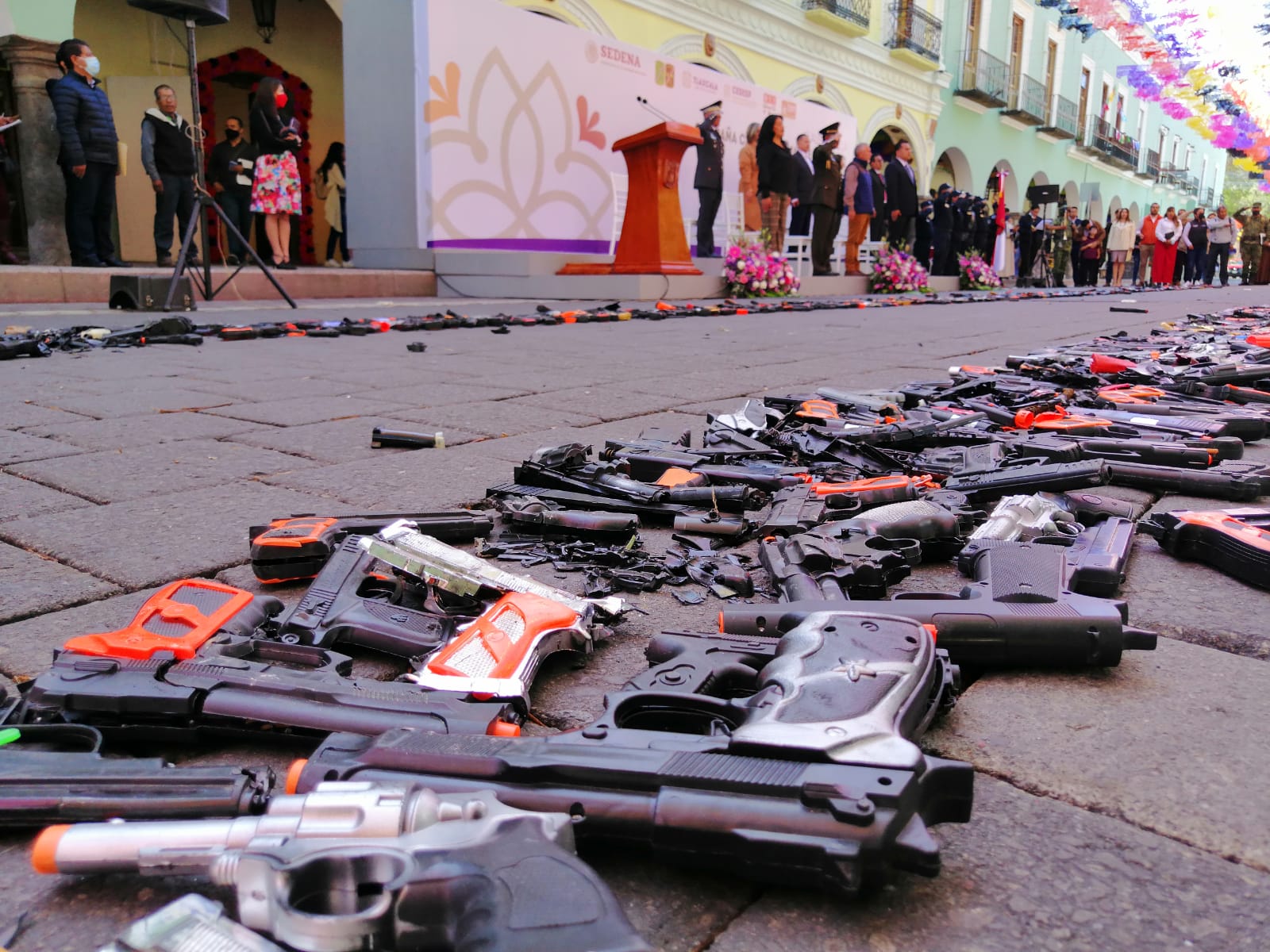 Se cambiaron en campaña más de 4 mil armas de juguete