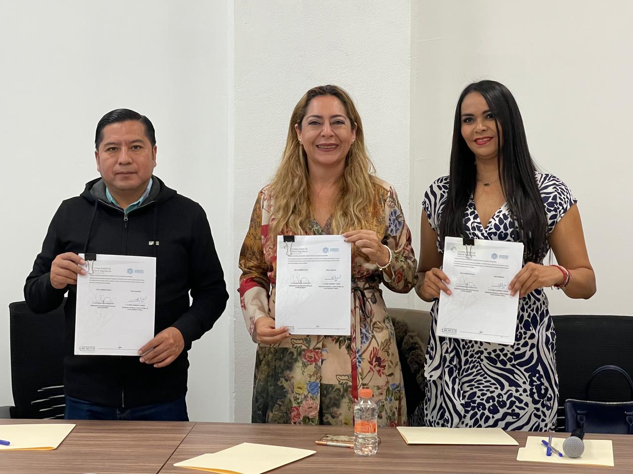 Por: Cortesía Lula Pineda Ayuntamiento de Cuautlancingo firma convenio de colaboración con la Comisión de Mejora Regulatoria del Estado