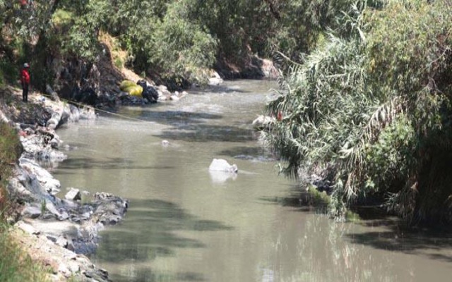 Pide Barbosa intensificar las clausuras contra empresas que contaminen ríos