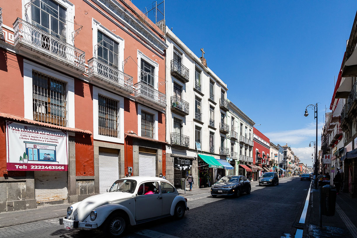 Por: Cortesía Canaco reconoce a Eduardo Rivera reordenamiento del Centro Histórico