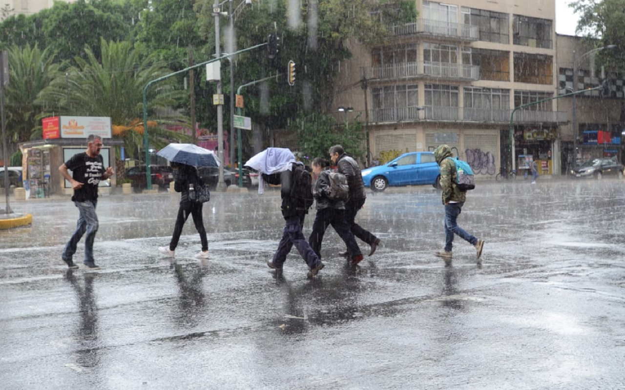 Por: Cortesía Para este lunes frente frío número 3 provocará lluvias en al menos 14 estados