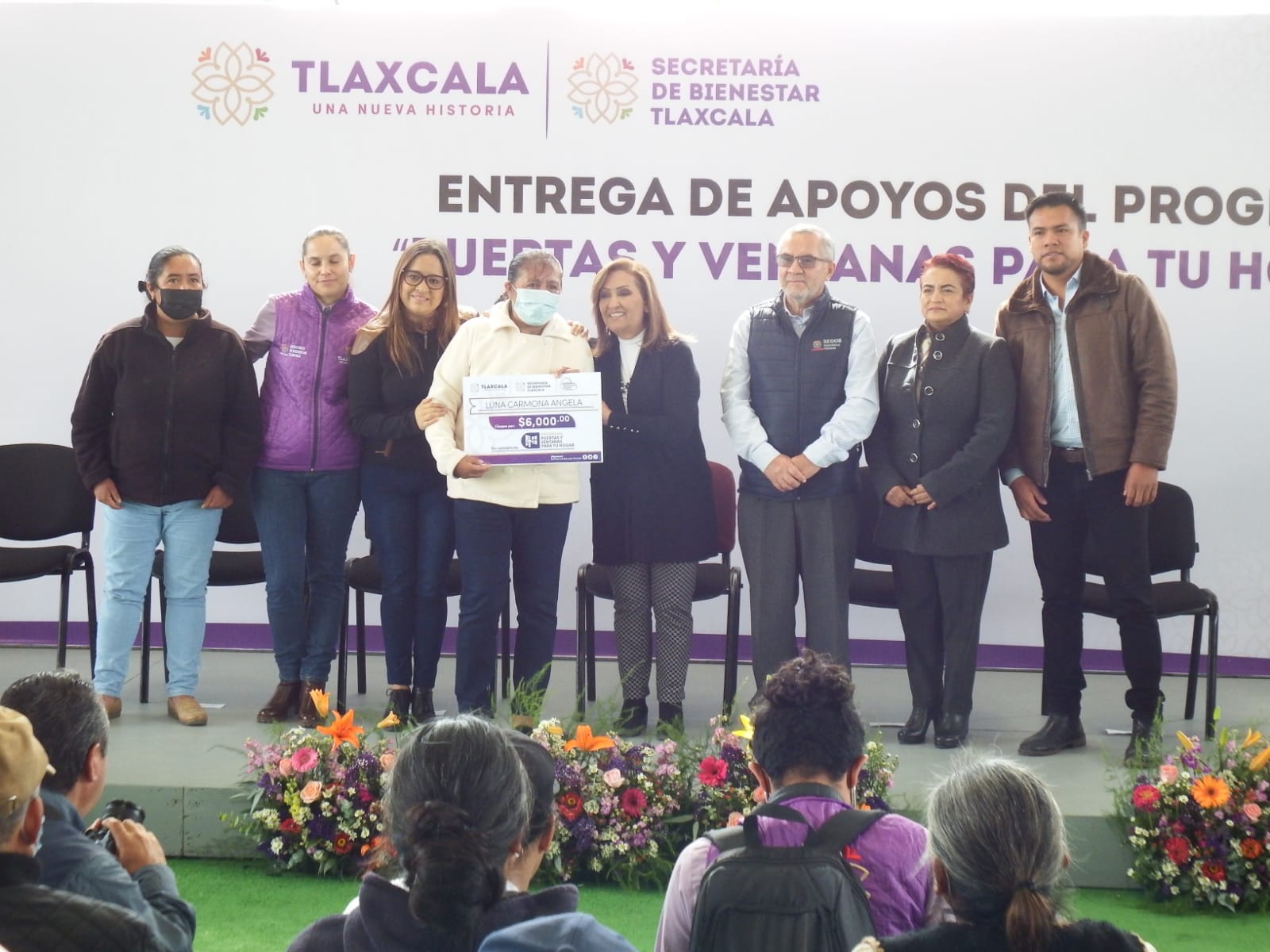 Por: Cortesía Dan puertas y sillas a familias vulnerables de Tlaxcala