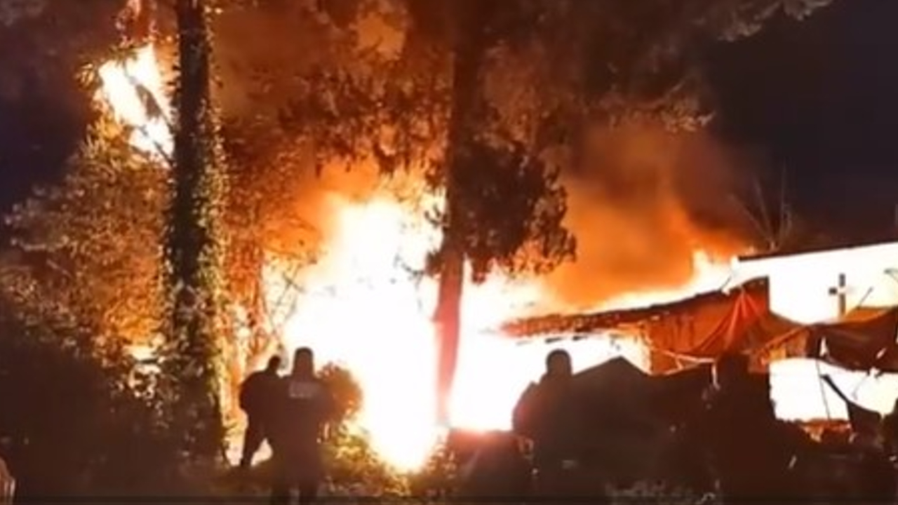 Por: Cortesía En Cuautlancingo; fallecen dos personas calcinadas tras el incendio de un domicilio