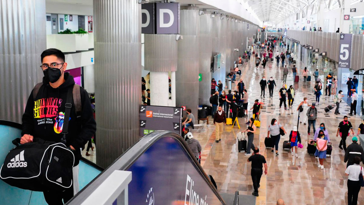 Por: Cortesía México elimina uso obligatorio de cubrebocas en vuelos y salas de espera de aeropuertos