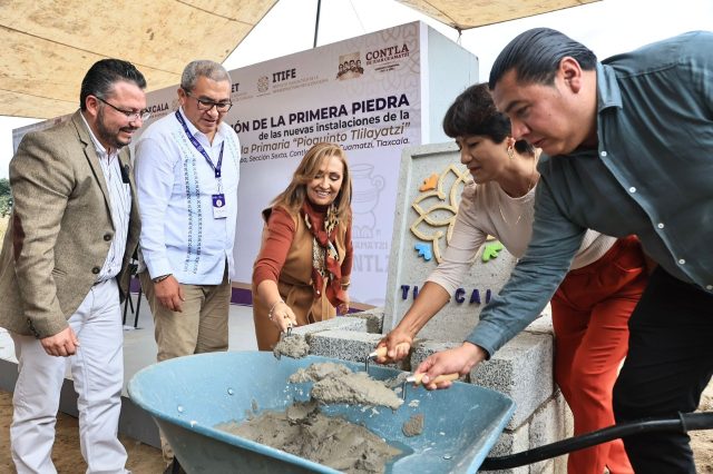 Colocó gobernadora Lorena Cuéllar primera piedra de la primaria “Pioquinto Tlilayatzi” en Contla
