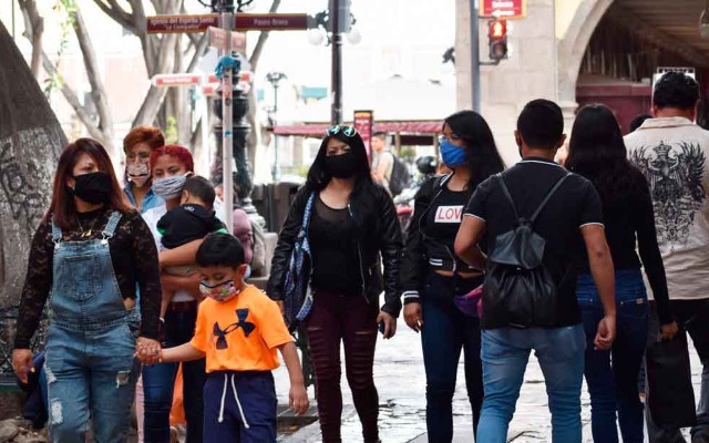 Por: Cortesía Reitera Barbosa que no está contemplado decretar la eliminación del cubrebocas en Puebla