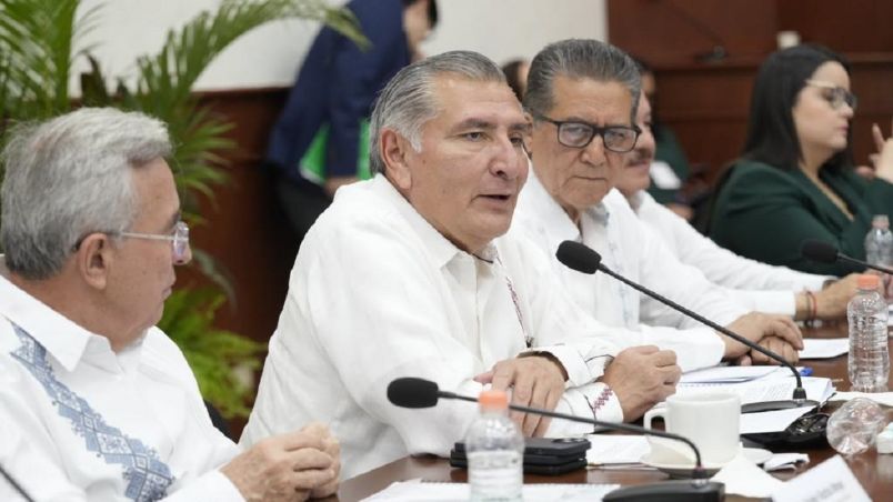 Por: Cortesía Adán Augusto asiste a congresos locales; pide se avale reforma que amplia plazo del Ejército en tareas de seguridad pública