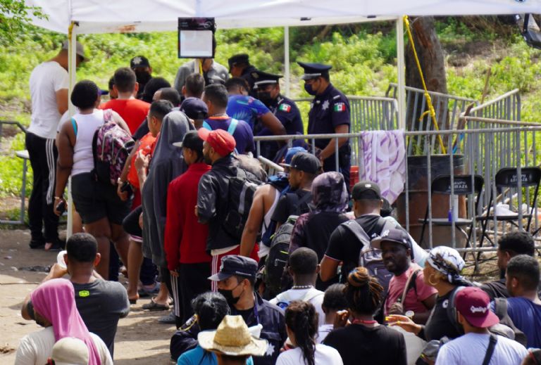 Por: Cortesía Cientos de migrantes venezolanos cruzan por México para llegar a EU sin importar deportaciones masivas