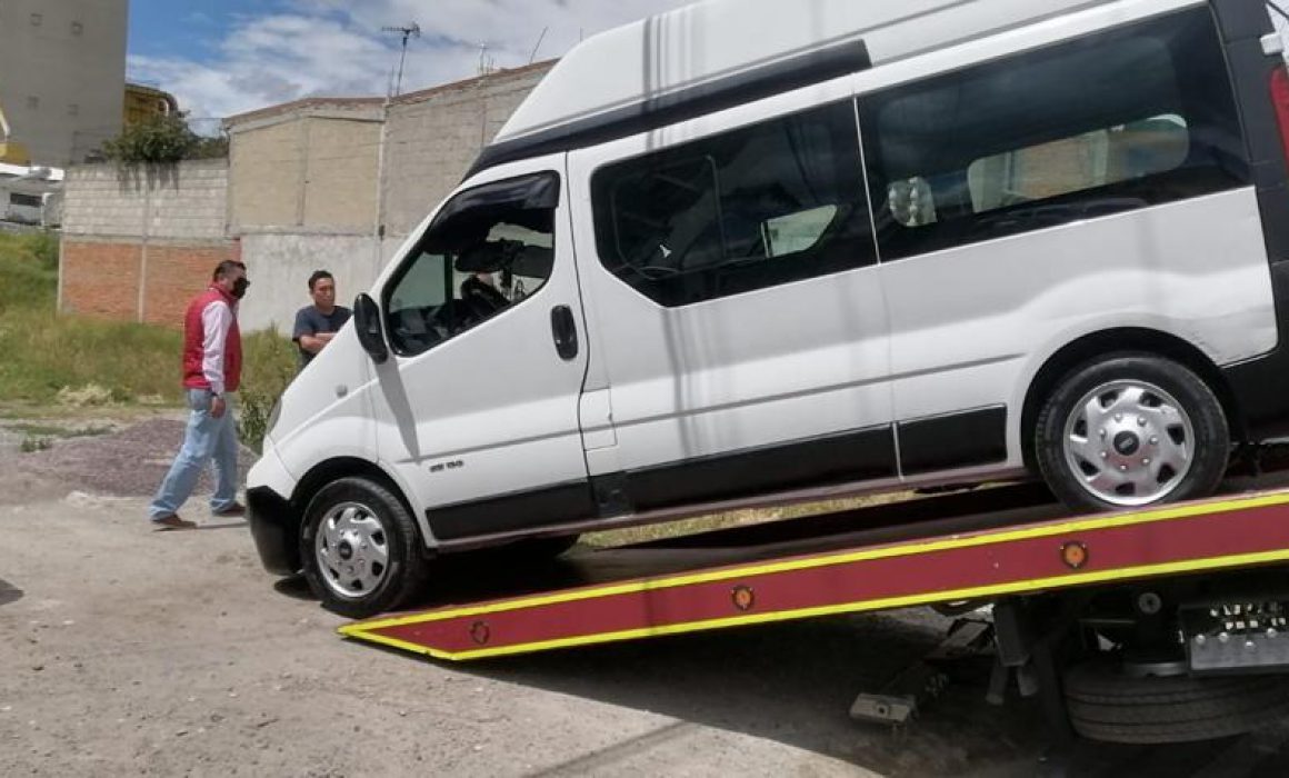 Retiran de circulación unidad de transporte irregular