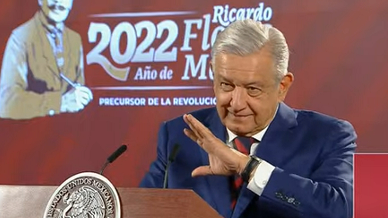 Por: Cortesía AMLO asegura una inversión de 22 mmdp en mantenimiento de carreteras libres y autopistas