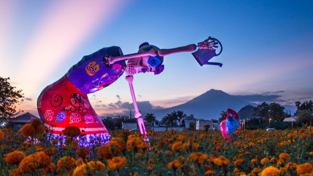 Por: Cortesía Atlixco recibe miles de visitantes que disfrutaron del primer fin de semana de Valle de Catrinas