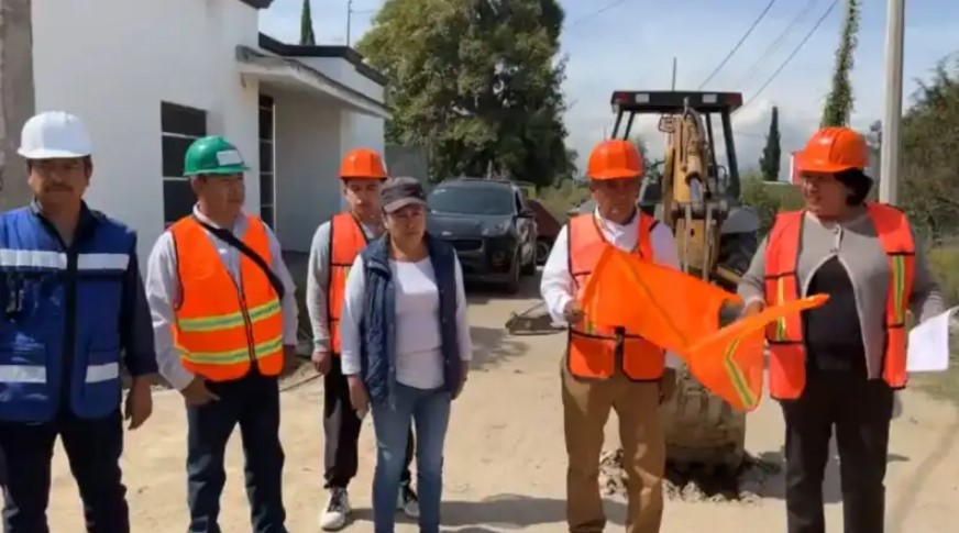 Por: Cortesía Alcaldesa de Panotla da banderazo de inicio de obra pública de red de drenaje