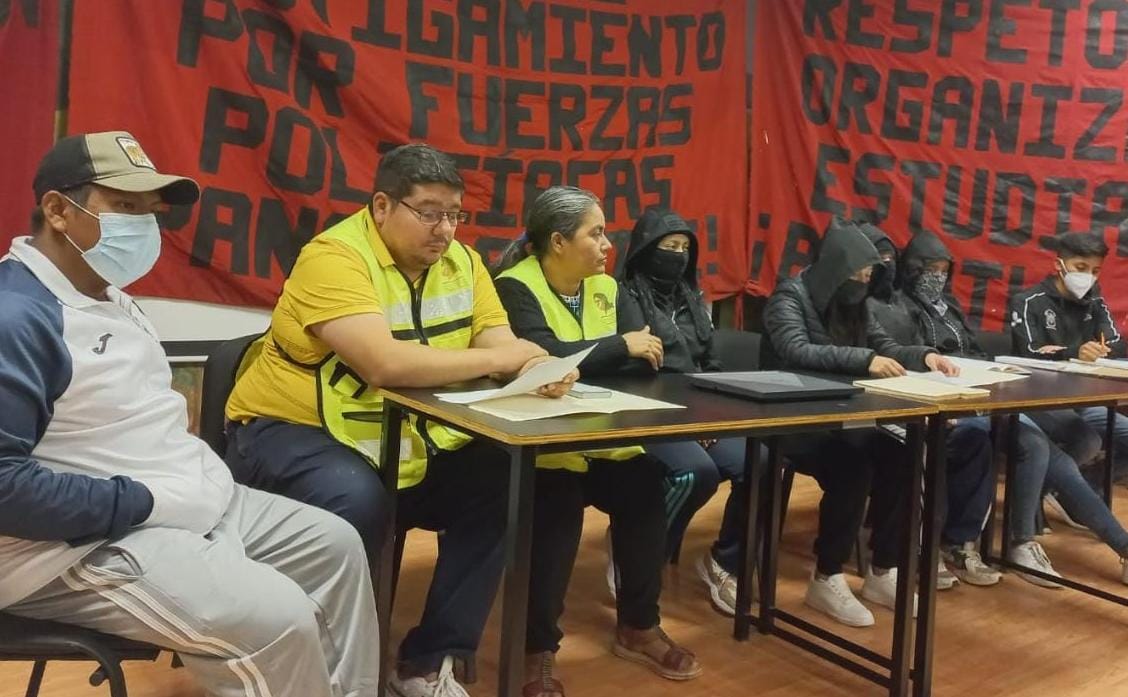 Por: Cortesía Normalistas denuncian abuso de poder por parte de Homero Meneses