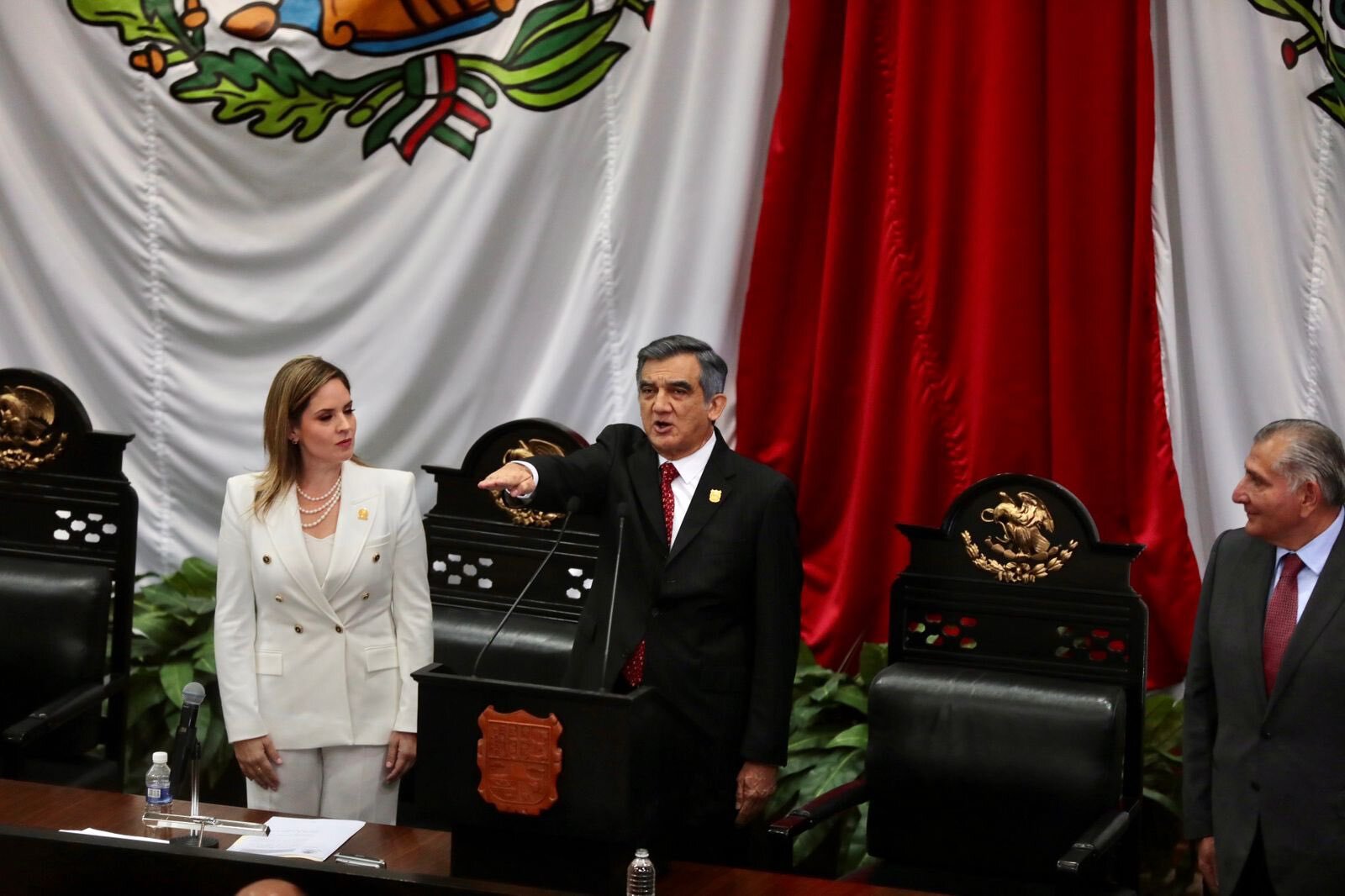 Por: Cortesía Américo Villarreal rinde protesta como nuevo gobernador de Tamaulipas