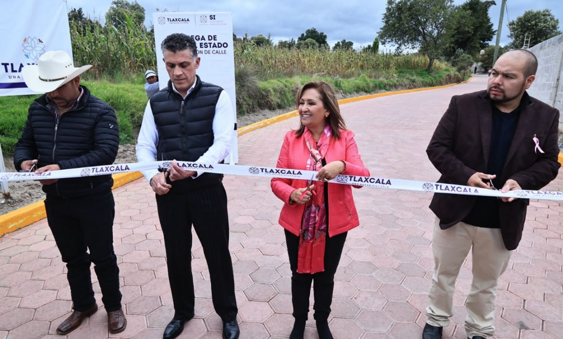 Por: Cortesía Inaugura Lorena Cuéllar rehabilitación de calles en Santa Cruz Tlaxcala