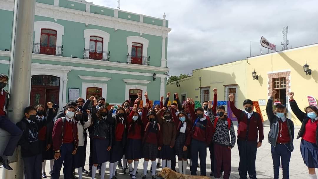 Reclama FNERRR cafetería para institución educativa