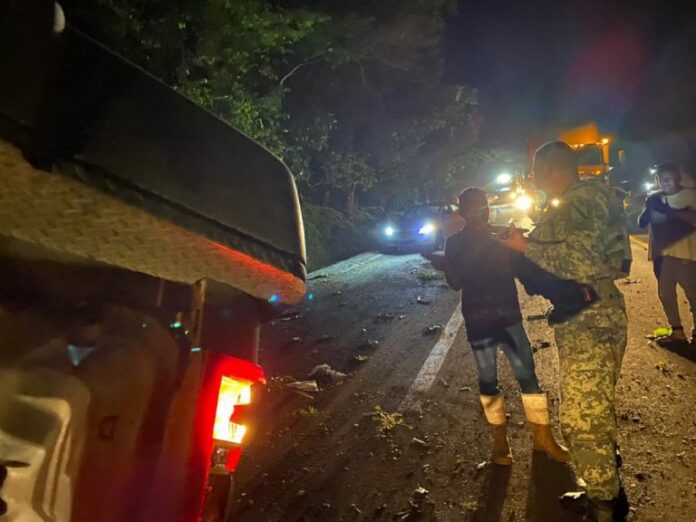 Por: Cortesía Reportan 4 militares heridos por volcadura de camioneta de la Sedena en Chiapas