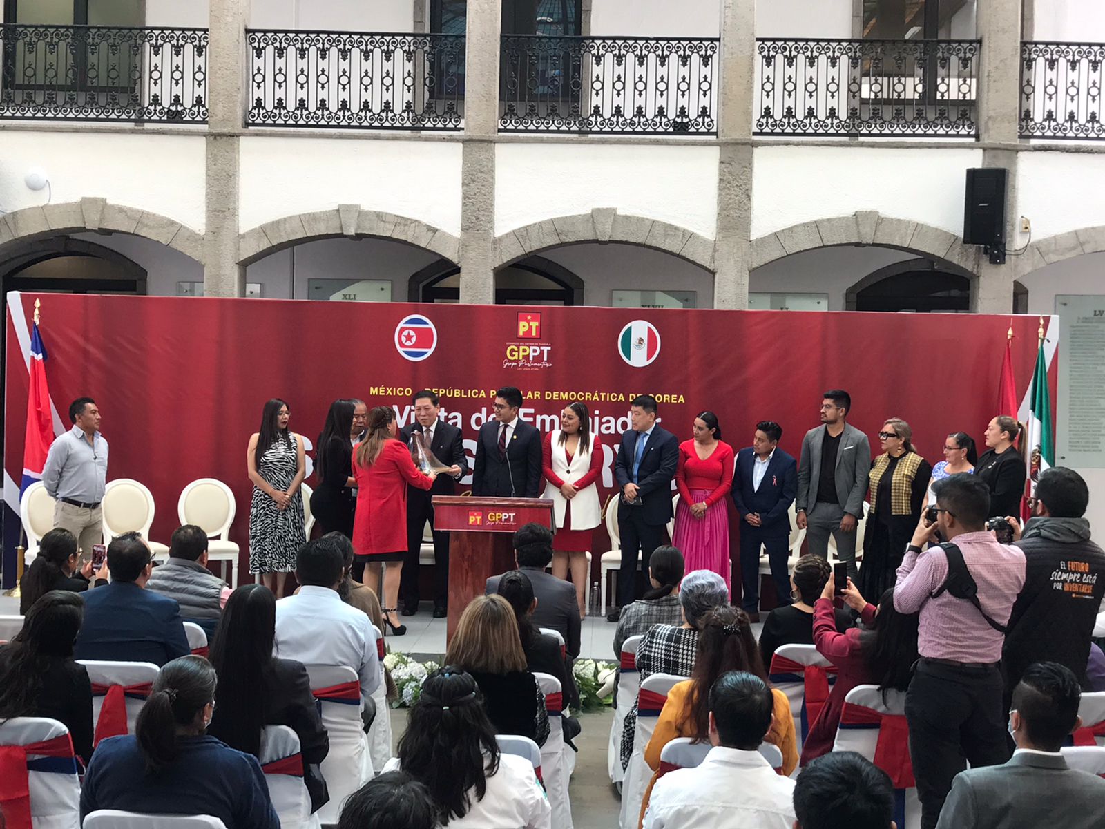 El embajador Song Sun Ryong visitó Tlaxcala 