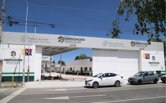 Empresarios de Puebla realizarán la verificación de hasta 40 mil vehículos