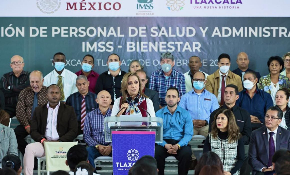 Por: Cortesía Lorena Cuéllar entrega 300 bases a personal de salud del IMSS-Bienestar