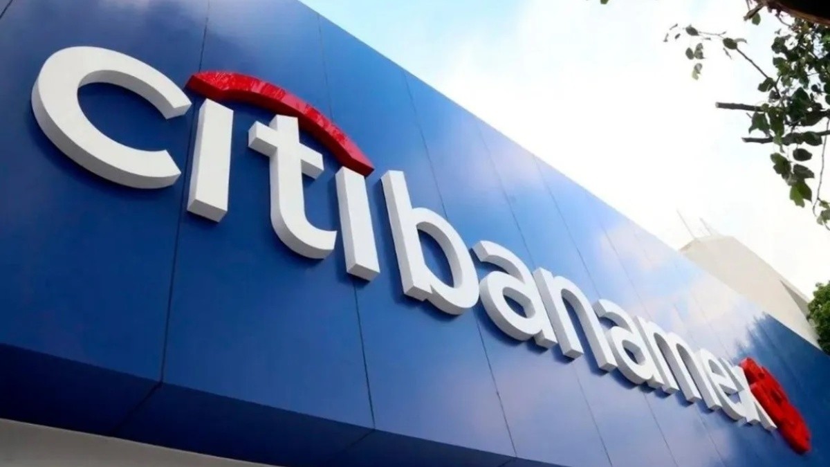Por: Cortesía Millonarios se enfrentan, Slim y Larrea son los favoritos para la venta de Banamex