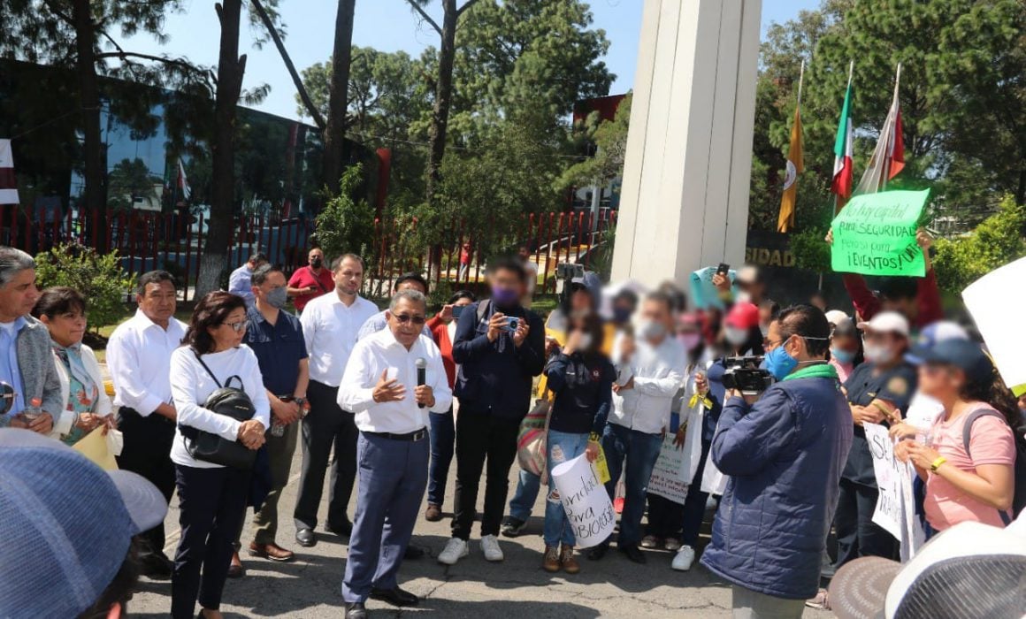 Atiende Rector de la UATX demandas de estudiantes