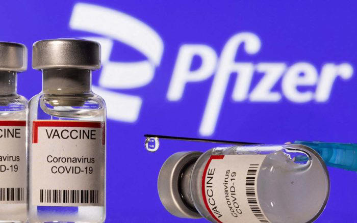 Por: Cortesía Vacunas ARNm de Pfizer y Moderna provocan sangrado menstrual abundante como efecto secundario