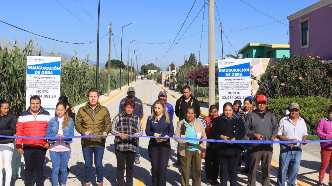 Por: Cortesía Ayuntamiento de San Pedro Cholula hizo entrega de la remodelación de la Calle 16 de Septiembre