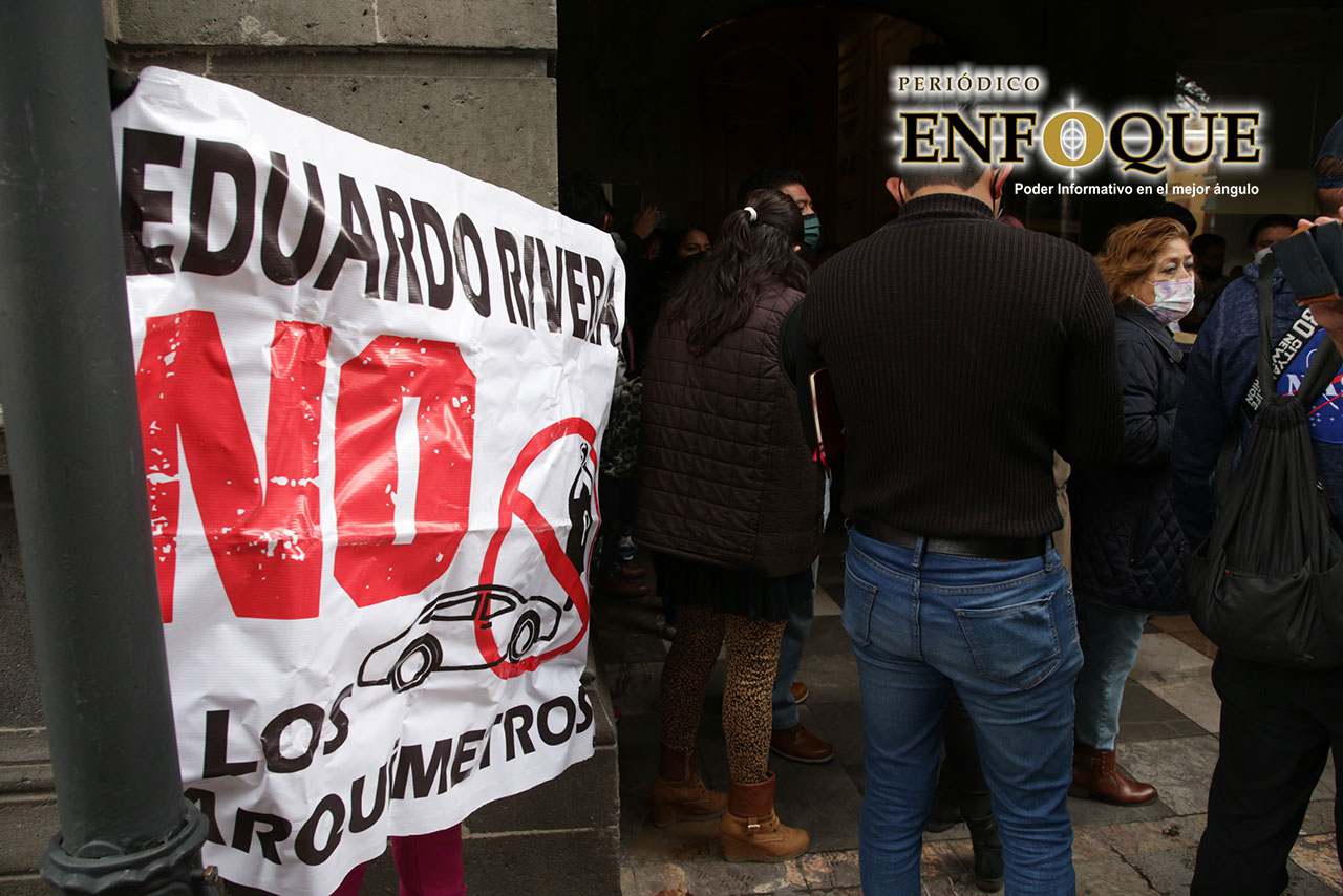 Por: Periódico Enfoque Suman 50 amparos contra parquímetros en Puebla capital