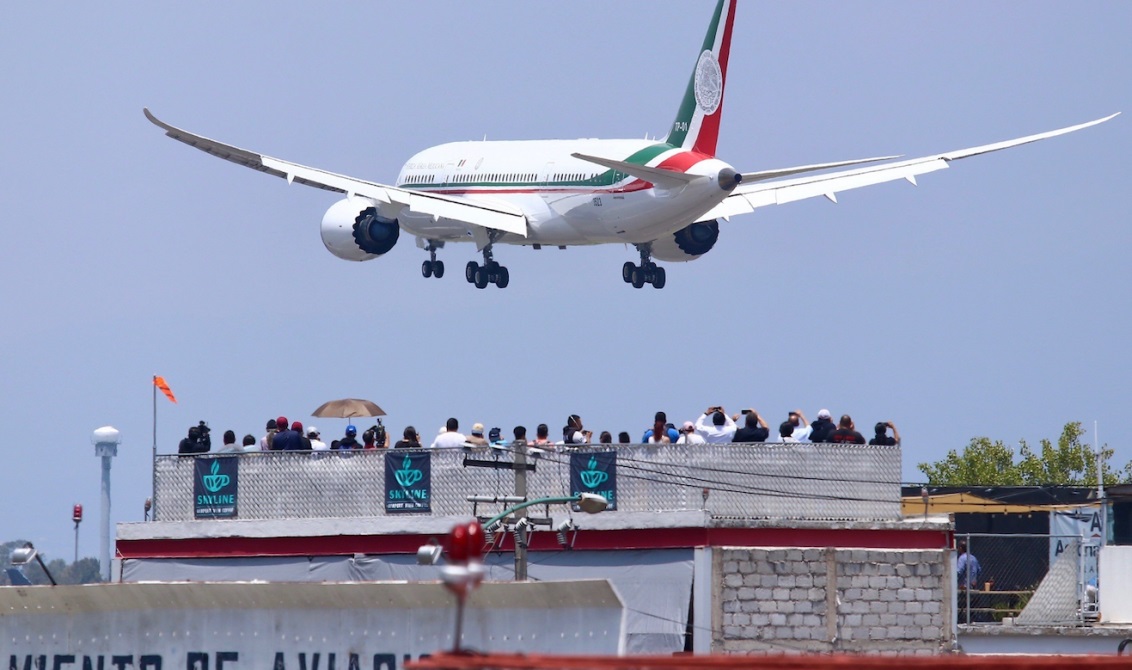 Por: Cortesía Utilidades de la aerolínea de la Sedena se destinarán a pensiones de militares: AMLO