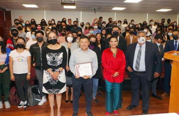 Impulsa UATX competencias blandas en los futuros profesionistas