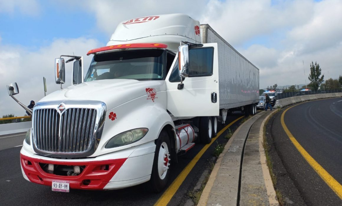 Recupera SSC camión y caja seca; detiene a una persona