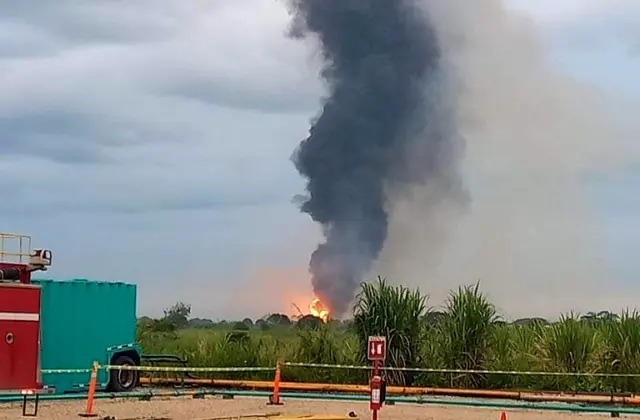 Por: Cortesía Explosión de ducto de Pemex en Tabasco provoca la evacuación de 110 personas