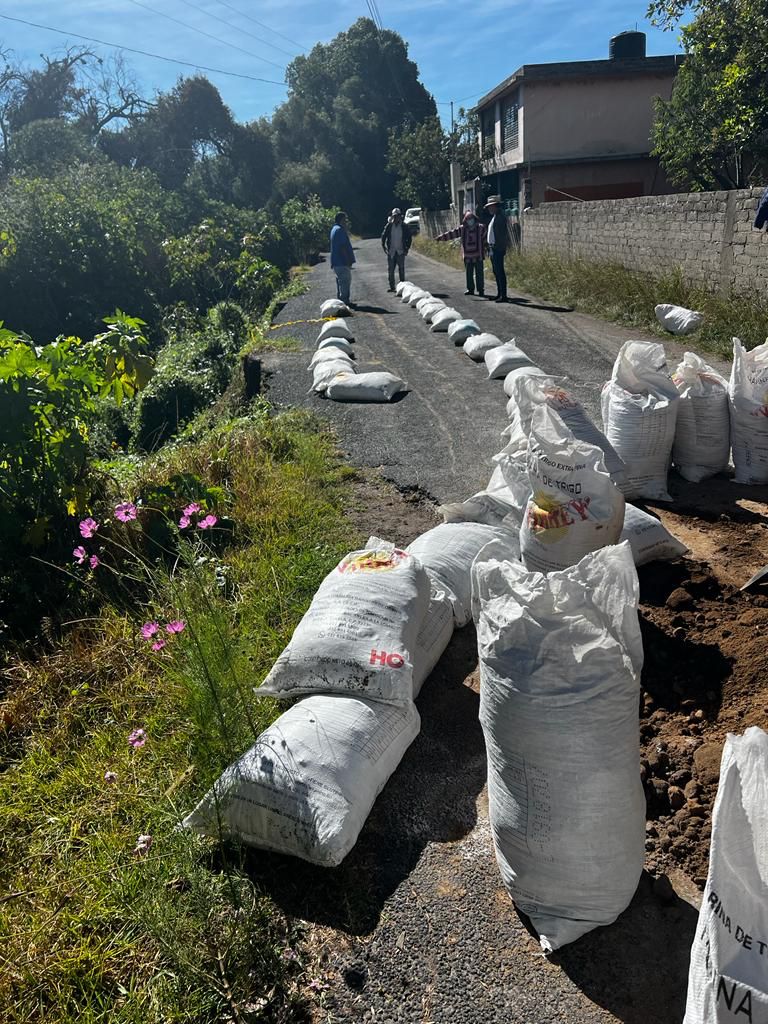 Ayuntamiento de Tlaxcala habilita nueva calle en Acuitlapilco 