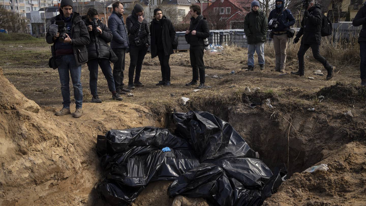 Por: Cortesía Reportan autoridades en ucrania más de 200 los cuerpos encontrados en fosas comunes en Lyman