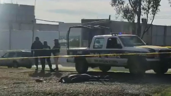 Motociclista fallece tras ser impactado por otro vehículo en la Federal Atlixco