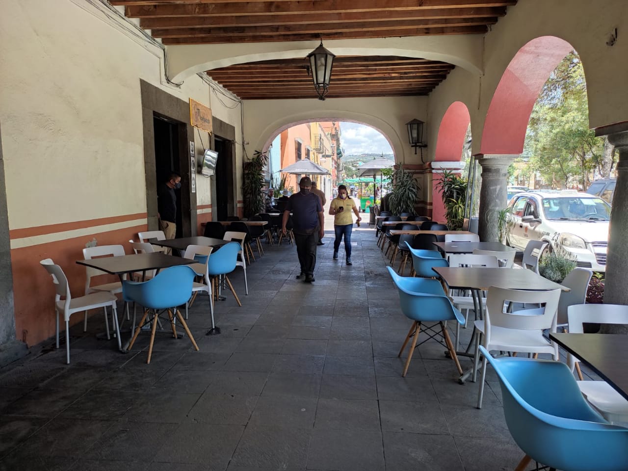 Bares y restaurantes de Tlaxcala reprochan decreto de regulación de alcohol