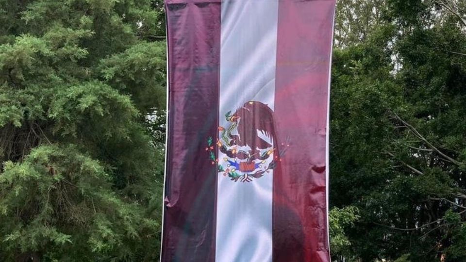 Por: Cortesía Renunció director de Imagen del gobierno de Nayarit, presuntamente por modificar colores de la bandera en pendones