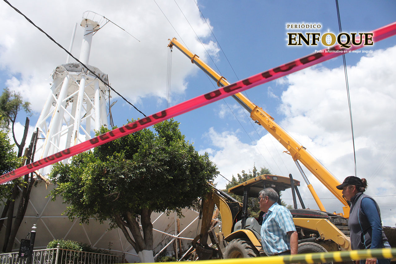 Por: Periódico Enfoque Tanque elevado de agua recién inaugurado, mató a dos personas en Texmelucan