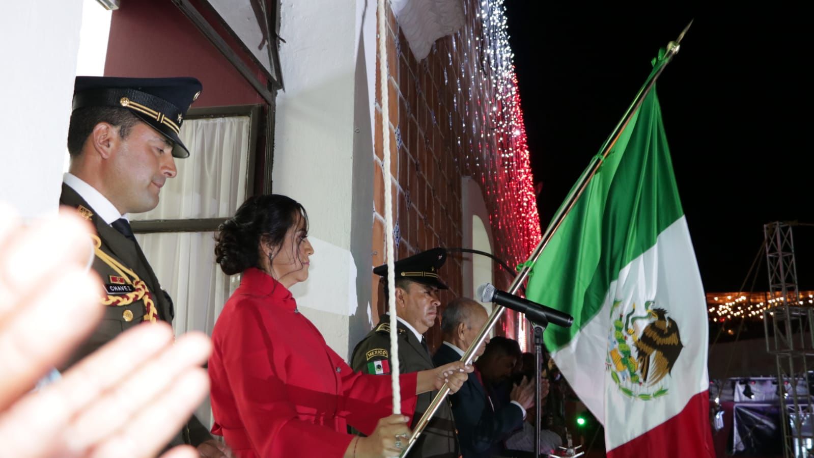 Por: Cortesía Ariadna Ayala realizó histórico grito de independencia en Atlixco