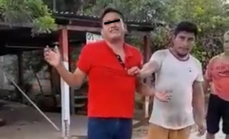 Por: Cortesía "Dejen que me suelten y se van a arrepentir": Sujeto amenaza a vecinos que lo sorprendieron robando (Video)