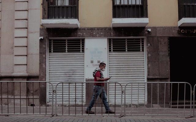 Por: Alex Muñoz Casos de Covid van a la baja en Puebla; estiman otro incremento a finales de año