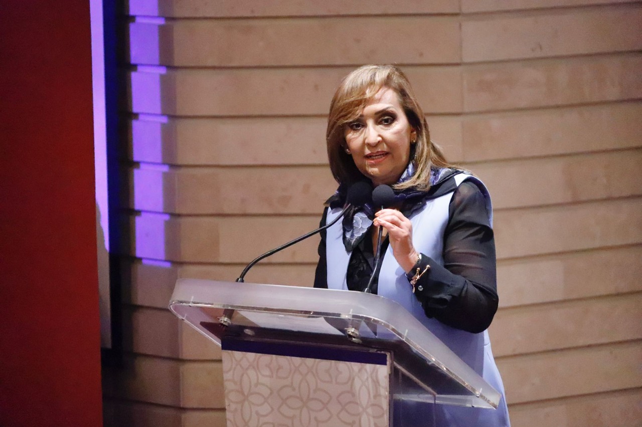 Aprueban diputados propuestas de Lorena Cuéllar