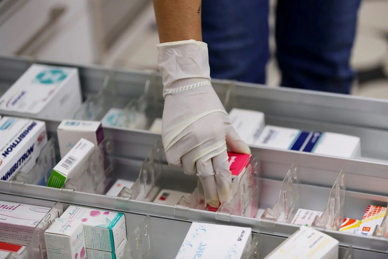 Por: Cortesía Cofepris suma a la 'lista negra' a ocho distribuidores irregulares de medicinas
