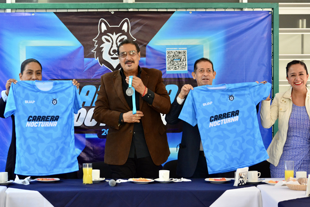 Por: Cortesía Esperan a 20 mil en la Carrera Nocturna de la BUAP