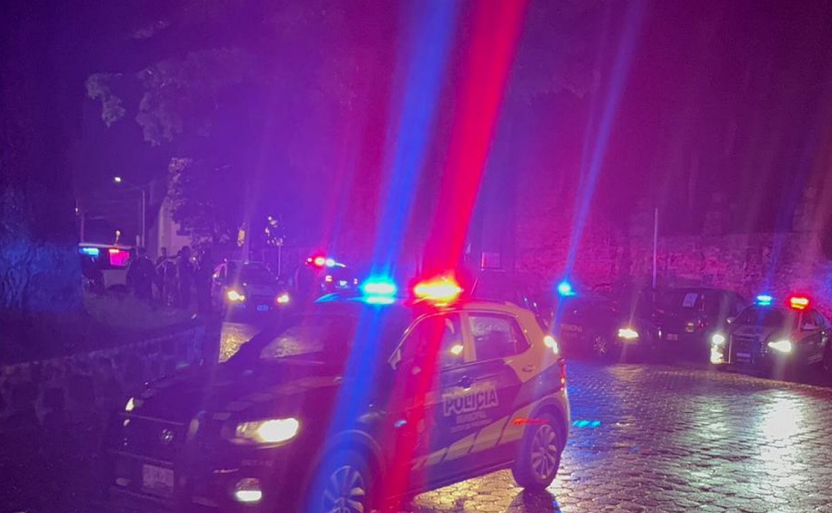 Por: Cortesía Policía resulta apuñalado durante detención en Xonaca