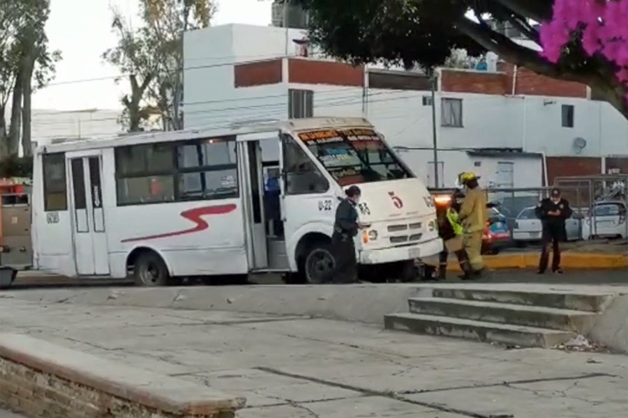 Por: Cortesía "El gato hidráulico no aguantó": Chófer de la Ruta 5 muere aplastado por su propia unidad en la Margarita