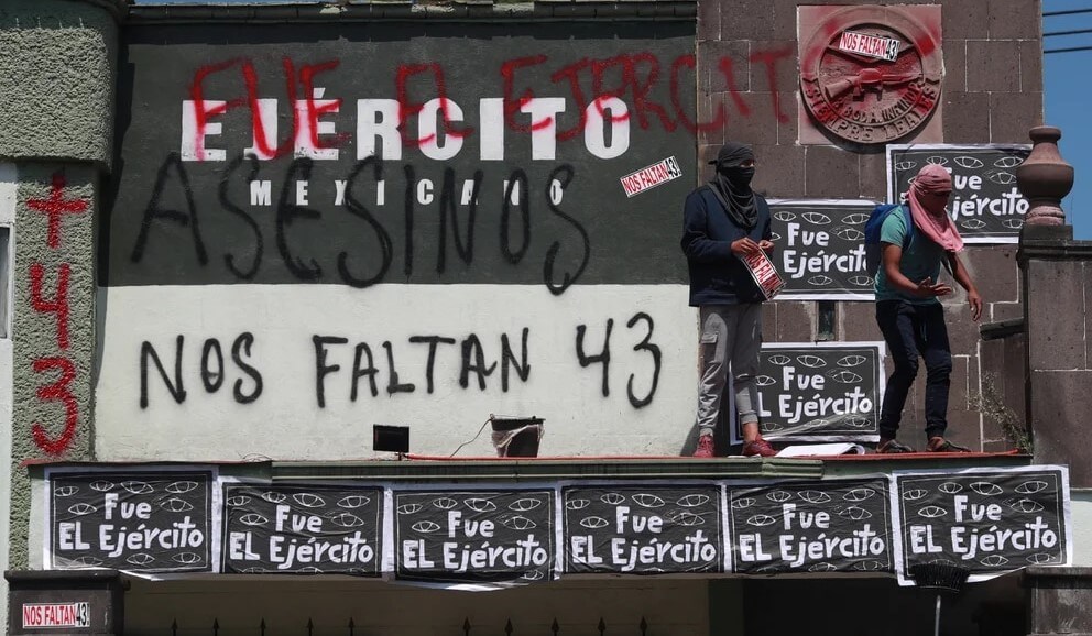 Por: Cortesía Claman justicia en manifestaciones por los 43 normalistas de Ayotzinapa