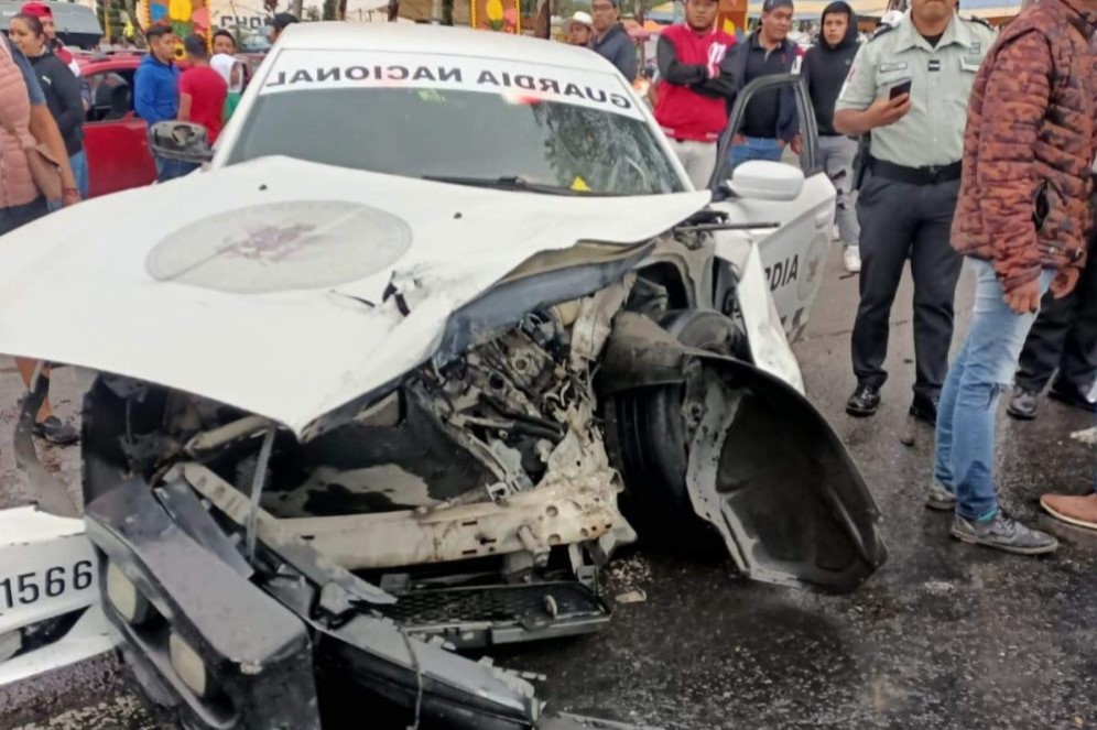 Por: Cortesía Aparatoso accidente en Tecamachalco entre particular y patrulla de la Guardia Nacional