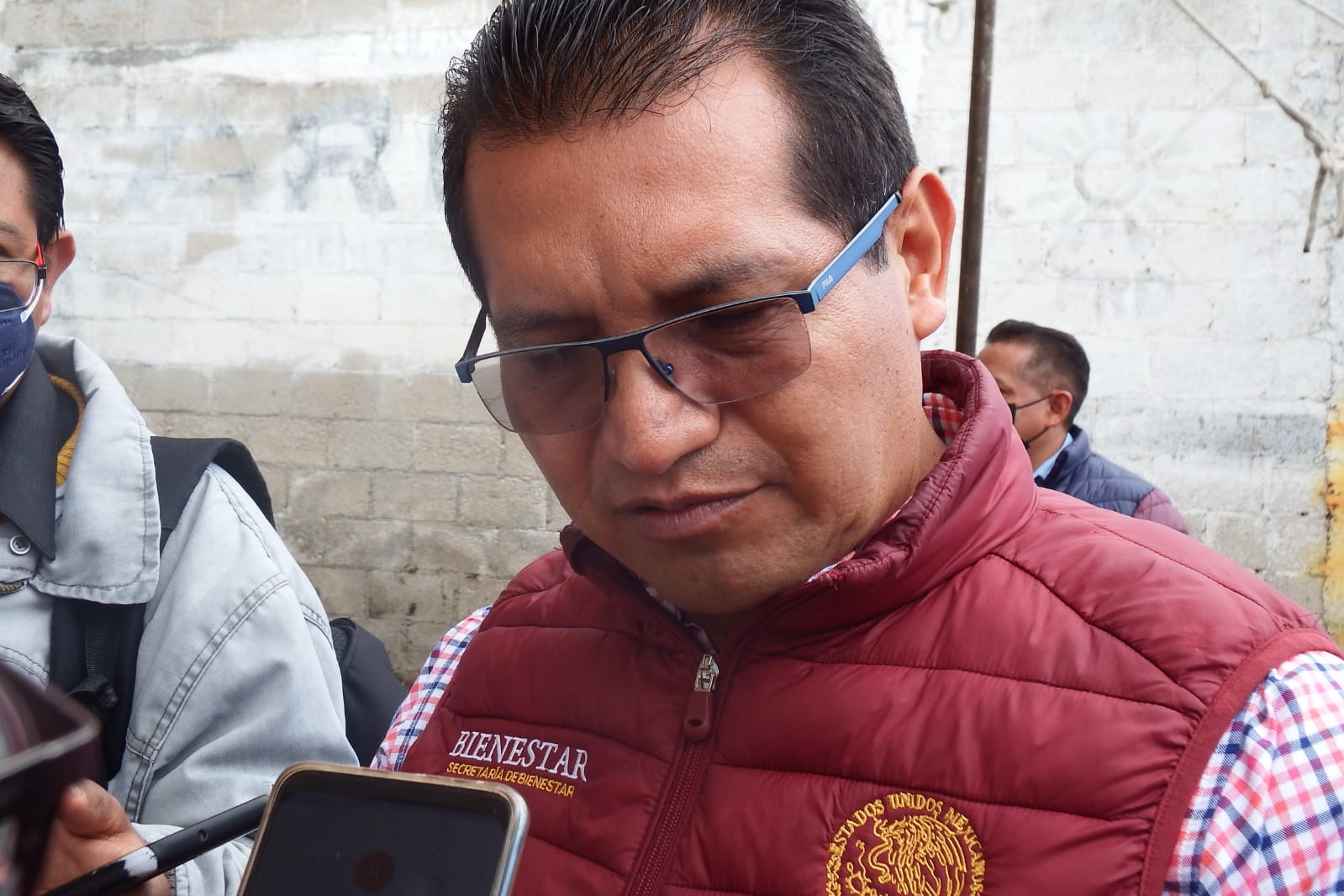 Riesgosa construcción de Banco en Xicohtzinco: Bienestar